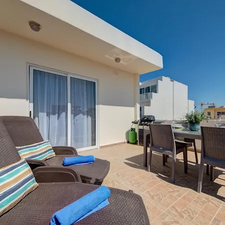 2 Bedroom Apts And Penthouse Close To Bugibba Promenade By Shortletsmalta St. Paul's Bay Exterior photo