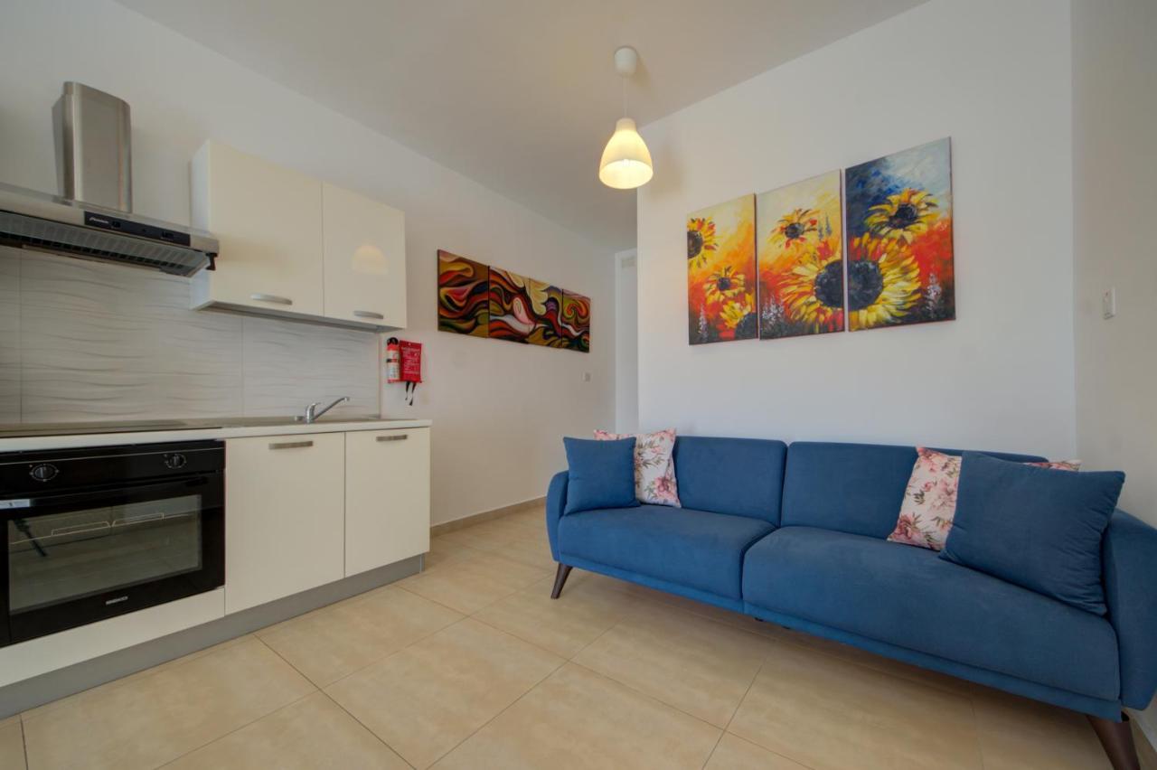 2 Bedroom Apts And Penthouse Close To Bugibba Promenade By Shortletsmalta Apartman